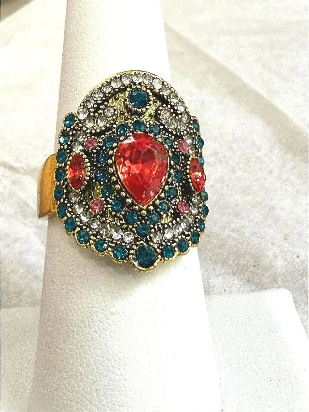 Vintage Style Gold Tone Multi-Stone Cocktail Ring Size 7.25